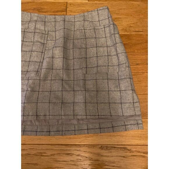 ASOS, women's grey square, front pockets, side zip, wool blend mini skirt size 6 - Picture 3 of 10